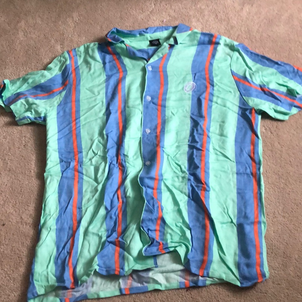 OD FUTURE brand new button up short sleeve